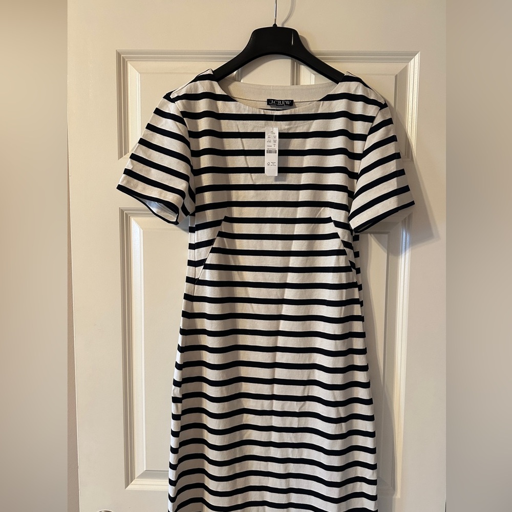Classic mariner cloth dress in stripe - Picture 9 of 11